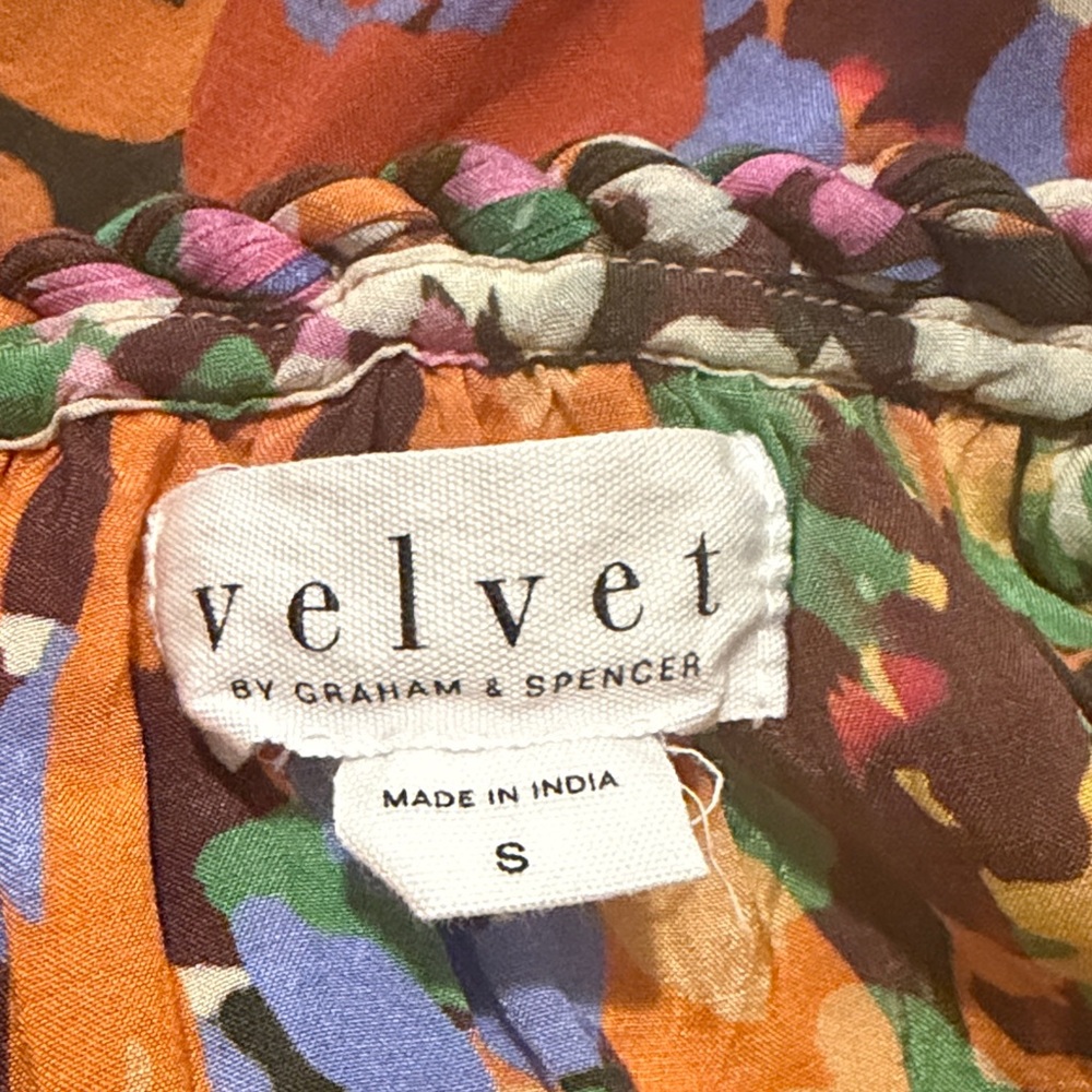Velvet by Graham & Spencer Multicolor Floral Blouse - Picture 2 of 5